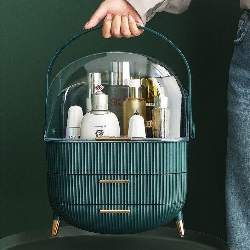 Large Capacity Luxury Cosmetic Organizer