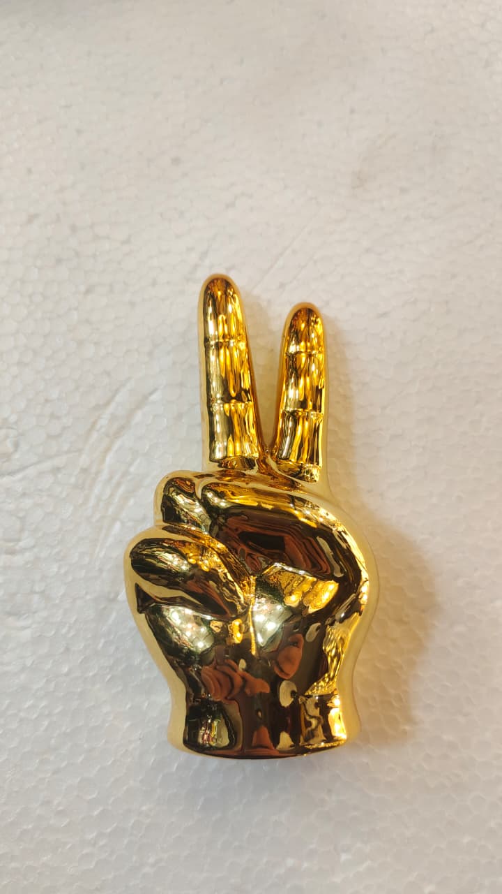 V-Sign Decor